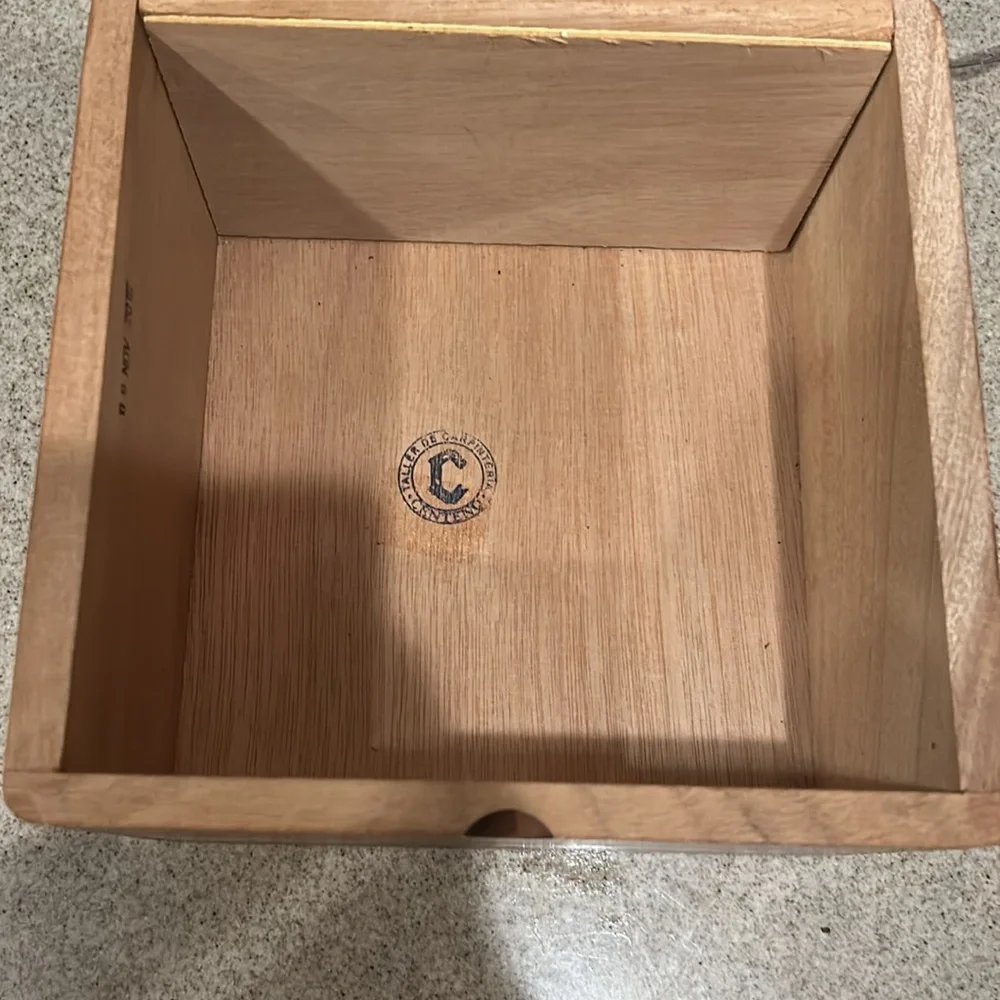 Cigar box.  Acid Cigars by Drew Estate Wood box - Picture 5 of 12